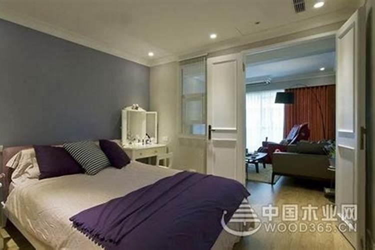卧室门是否能用双开门