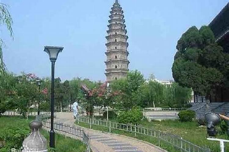 第一天搬入新家住,看这白净清爽的新房,情不自禁就乐起来