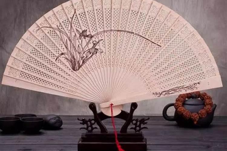 床头放什么招财运？懂风水的大师请赐教