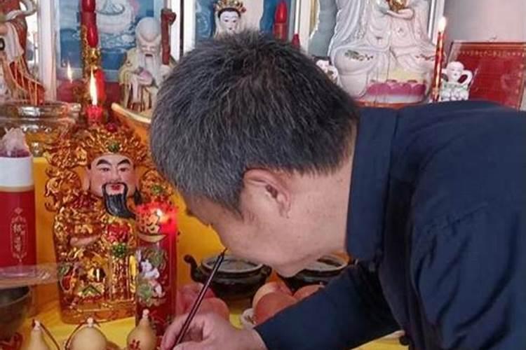 信徒如何参拜妈祖 风水大师许少锋分析