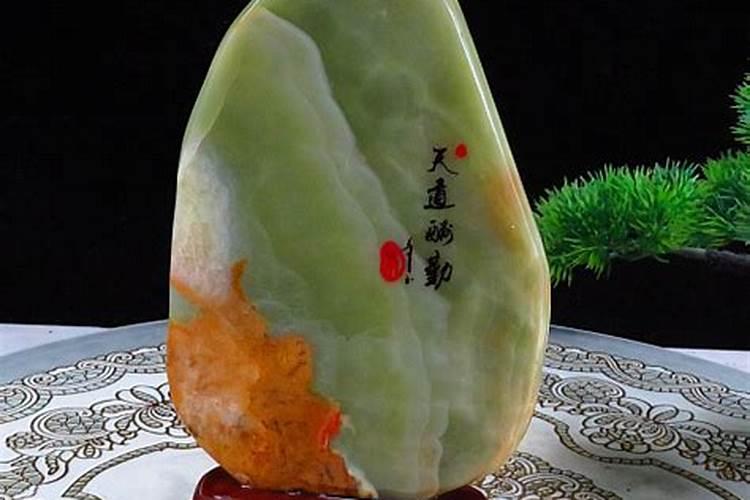 正对大门玄关柜摆什么