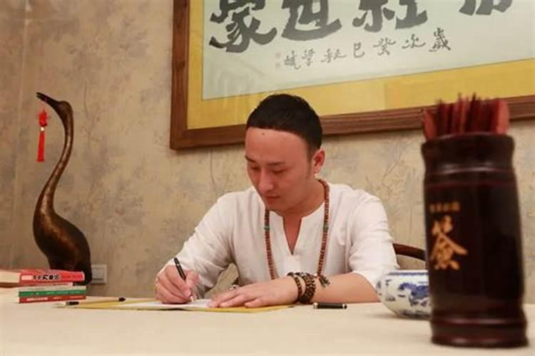 梁湘润的薪尽火传