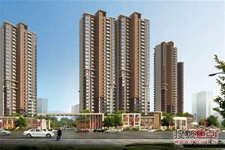 风水大师看宅院住房在寺庙西北三百米左右,问大师好与坏？