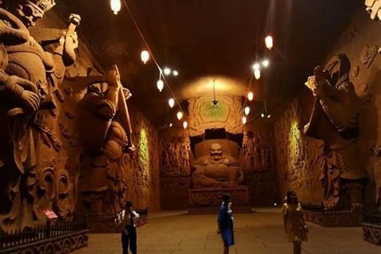 灵泉寺普同堂地址在哪里？