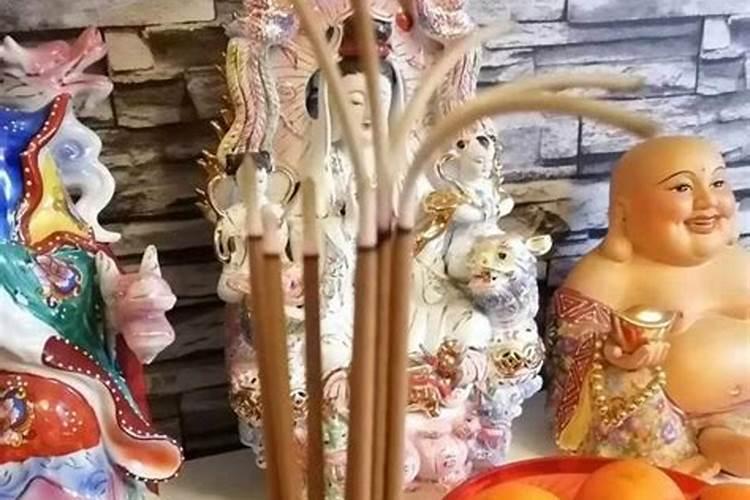 装修请风水师看灶位一般给多少钱