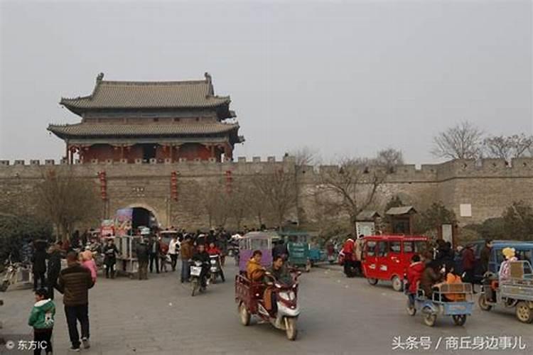 办公桌不可背靠厕所