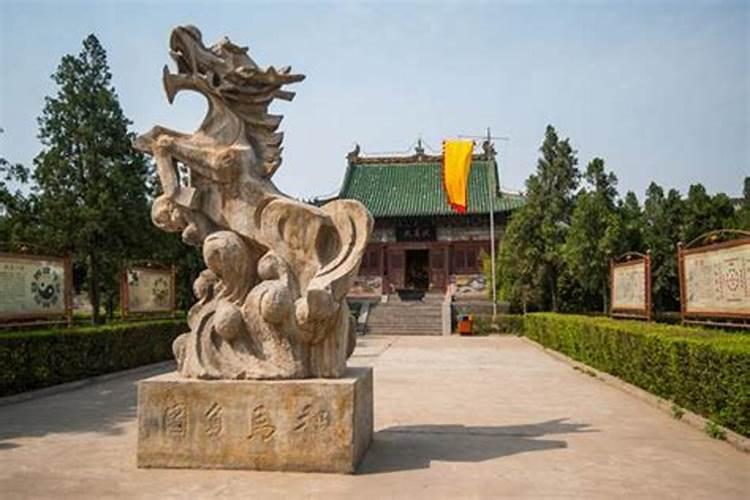 如何选择墓地好风水