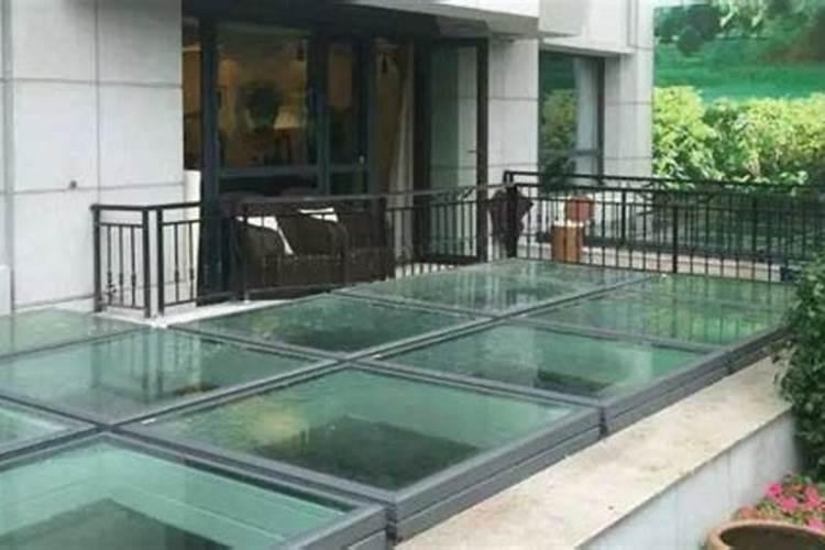 客厅下面建了个地下室风水好不好？