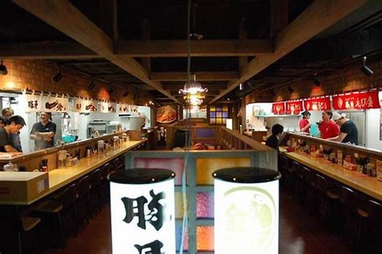 ...老人家说做生意的店面前面是小巷子不好。大家给个意见？