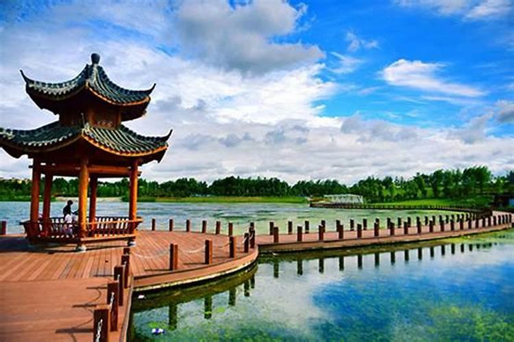 翡翠摆件花瓶有什么寓意,它的摆放有什么讲究吗？