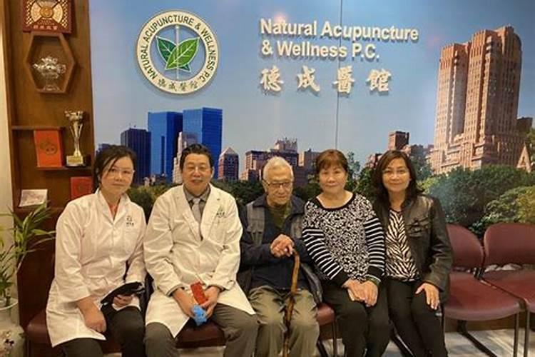 ...看风水,起名,看手相,看面相最准的大师是谁？有没有知道的,给我介绍一...