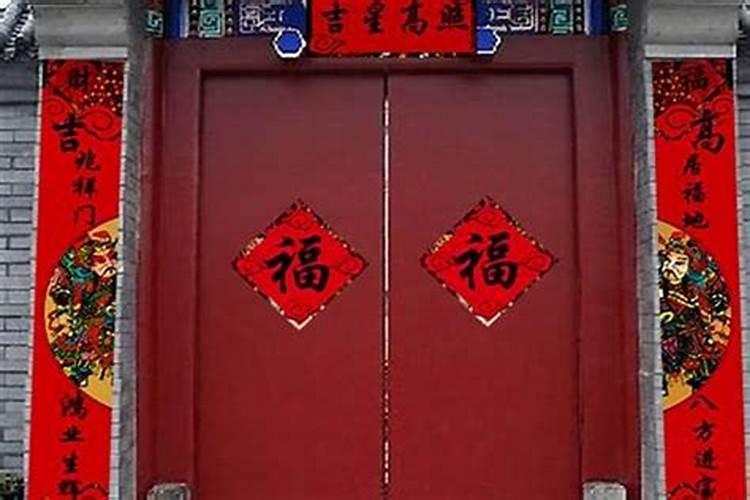 进门墙上挂什么招财