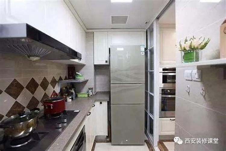 冰箱旁边摆鞋柜可以吗