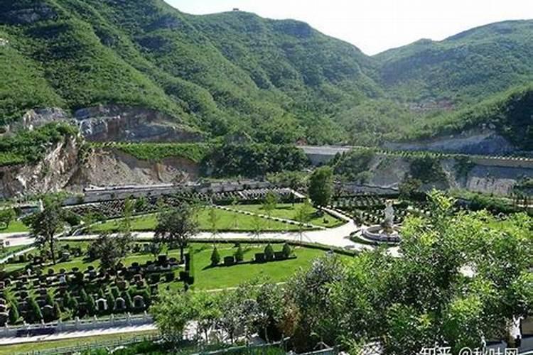 农村房子下地基放4个还是8个硬币建房时地基四角放铜钱怎么放最吉利