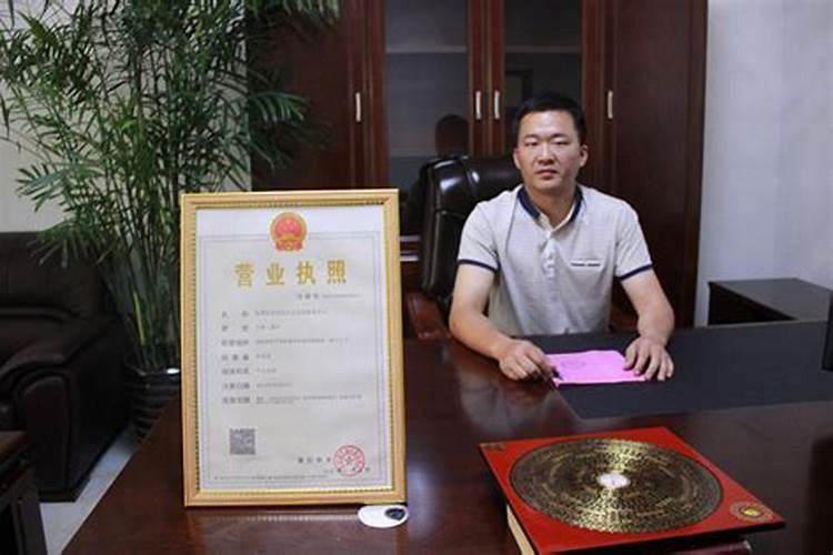 请大师算算我和我男朋友能合婚吗？