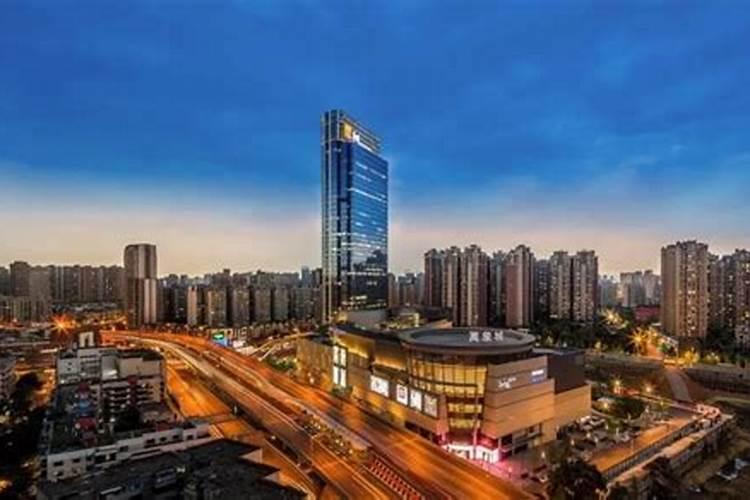 听说黄陂人信城的风水比万象城好？这是为什么？