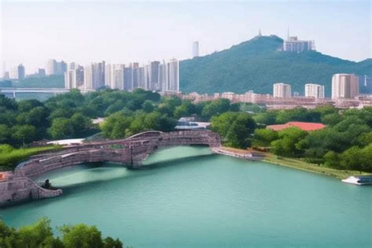 请问风水大师王祥沣2014年办公室座位风水布局