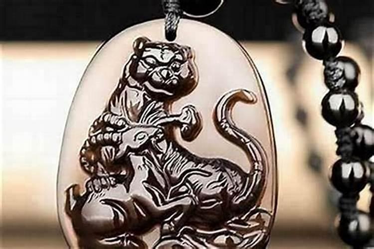 男性生于84年农历十月十六曰戴什么配饰转运,请大神们指点指点,拜谢,速度...