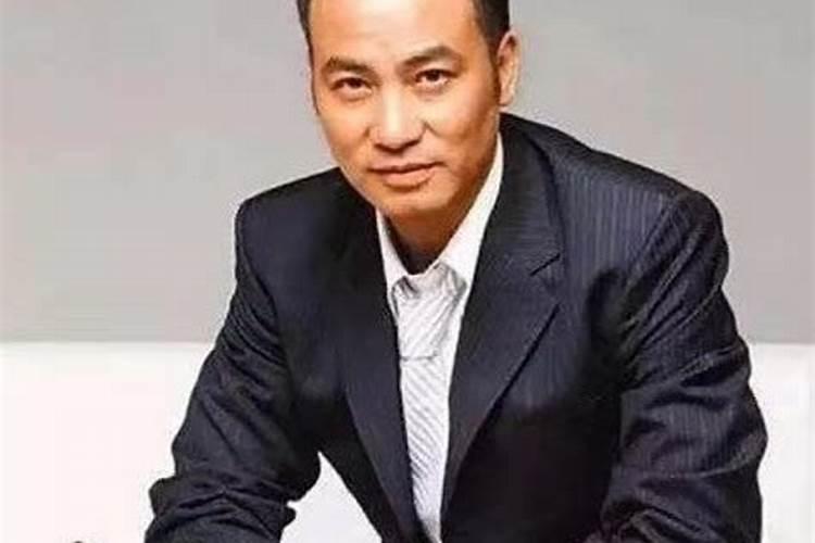如何请风水师傅到家里看风水？怎么找风水师傅？麻烦推荐一位到家里看...