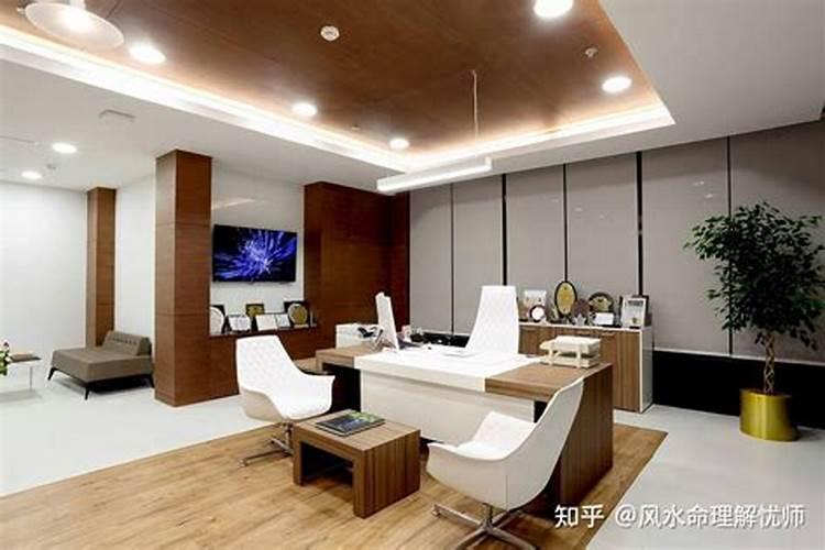 进门正对放什么摆件好