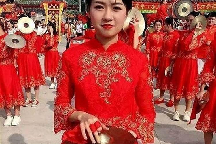 小院原有水泥地面如何种花