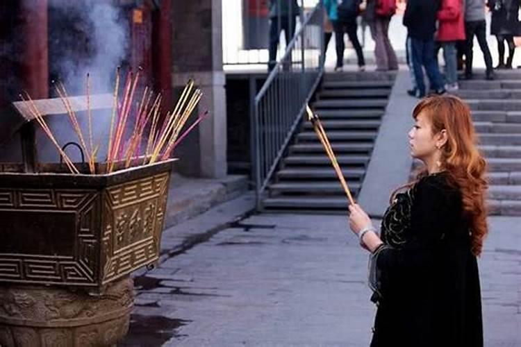 住庙前好还是庙后好住在庙旁边有什么讲究