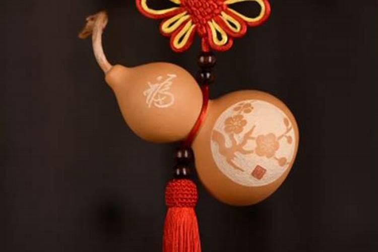 玉石挂件挂在哪里招财呢