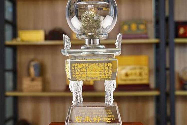 青金石的风水作用,招财转运且驱邪避灾