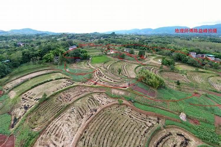 请高人帮助提供云南自助游攻略!万分感谢!