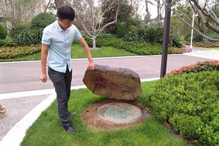 房门对下水井盖风水风水怎样化解