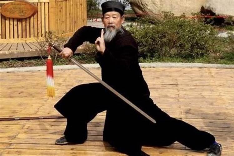 寻吴氏家谱:上辈:家法可宗/礼义文章,一下辈就不知道了