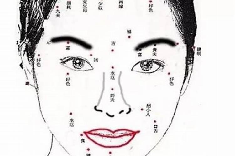 家里一进门对着半面墙好吗