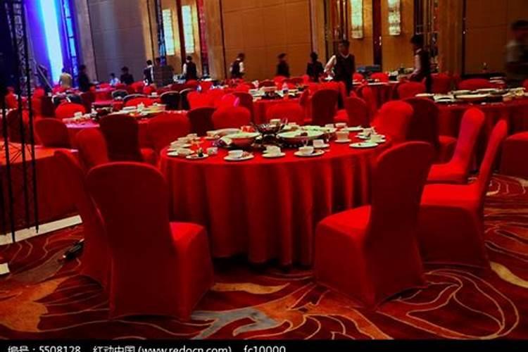 结婚桌子怎么布置