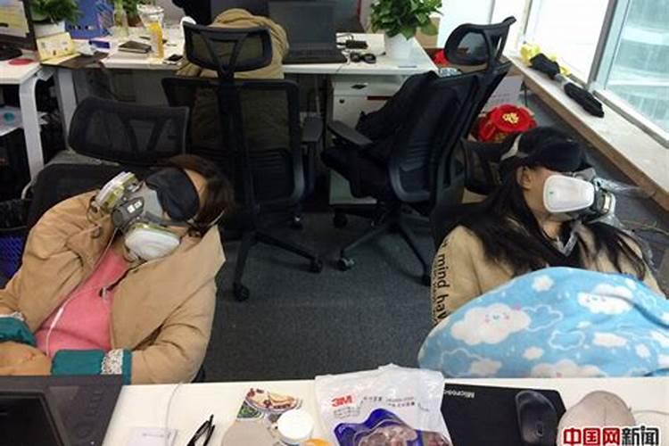 头晕与家里风水有关吗,四面地势低陷积秽气