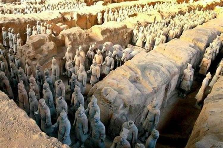 秦始皇为何特别青睐骊山作为陵墓宝地？