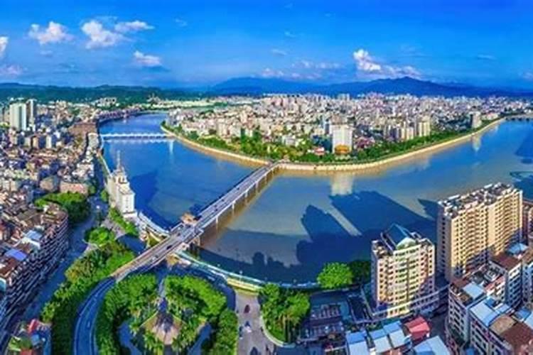 梅州市五华县双华镇有好的风水宝地吗