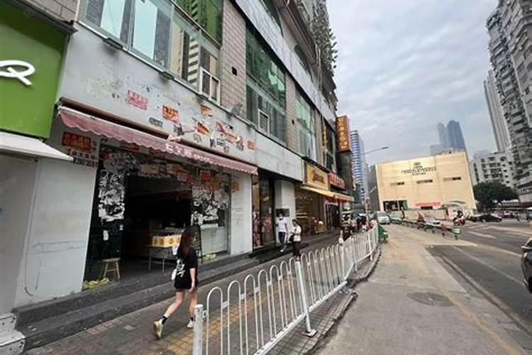 店铺正对小区大门这样风水好不好？