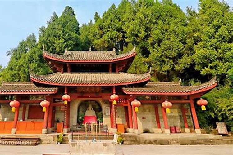 天宫院传奇:同觅归处“九龙捧圣”境,俩大师竟“金针穿钱眼”