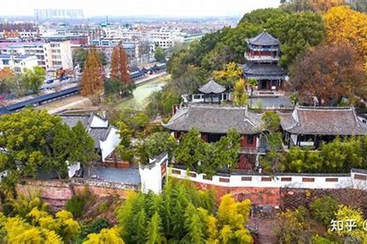 有谁拜过曾金泉为师,那个后天六十四扑怎么样,他说他的择日法,要丁有...