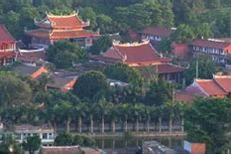 漳州南山寺景点介绍