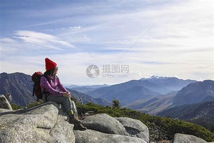 看坟墓风水后山高大好不好