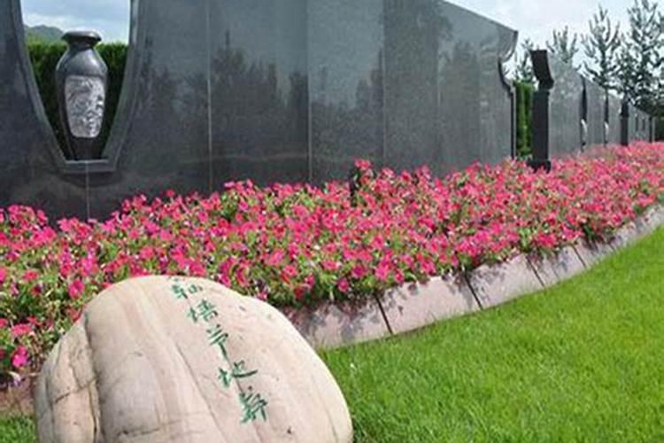 清明祭祖发现祖坟被盗,你觉得时间长的祖坟有必要进行保护吗？