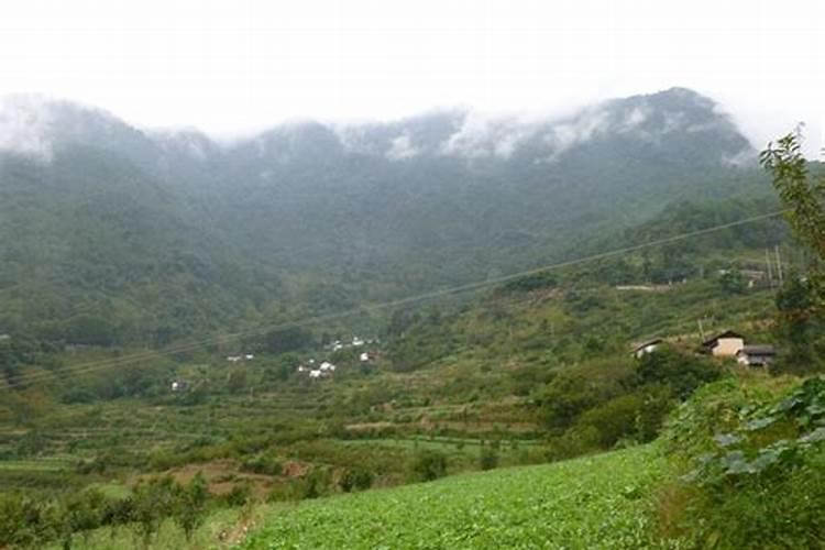 风水师寻得真地要在山上烧香吗？