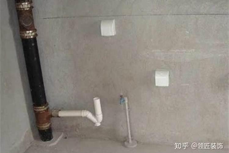 进户门的上方横着很粗的管道如何化解风水不好的问题请教大师多谢了