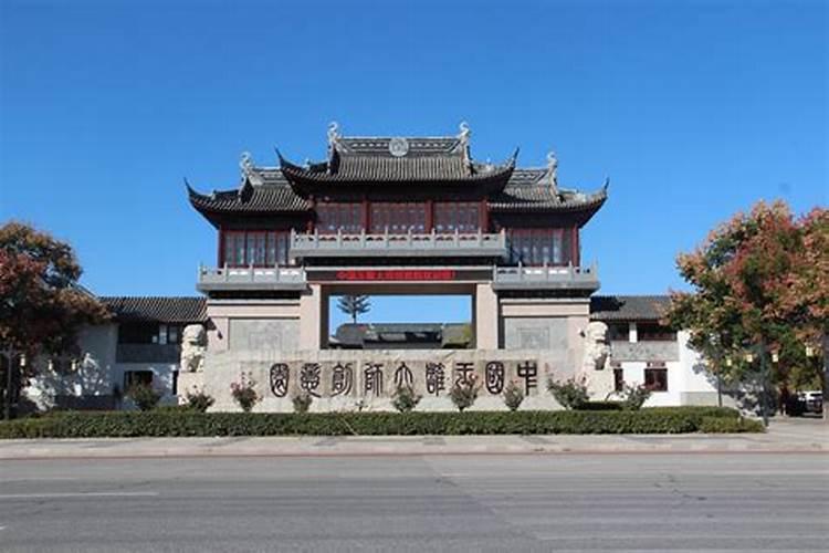 向读者介绍河南的旅游景点 介绍一个河南著名景点作文