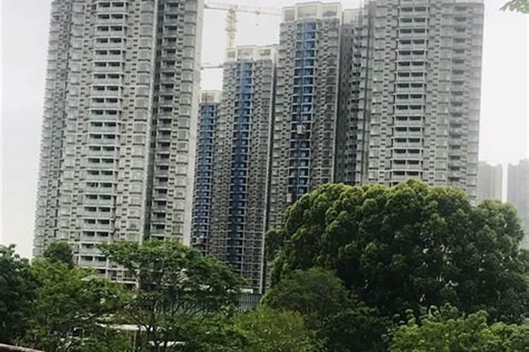 楼房对着小区大门好吗