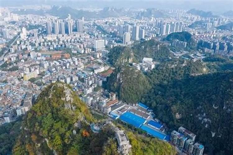 马鞍山形状的山为:阳宅靠山是什么风水 有什么讲究？