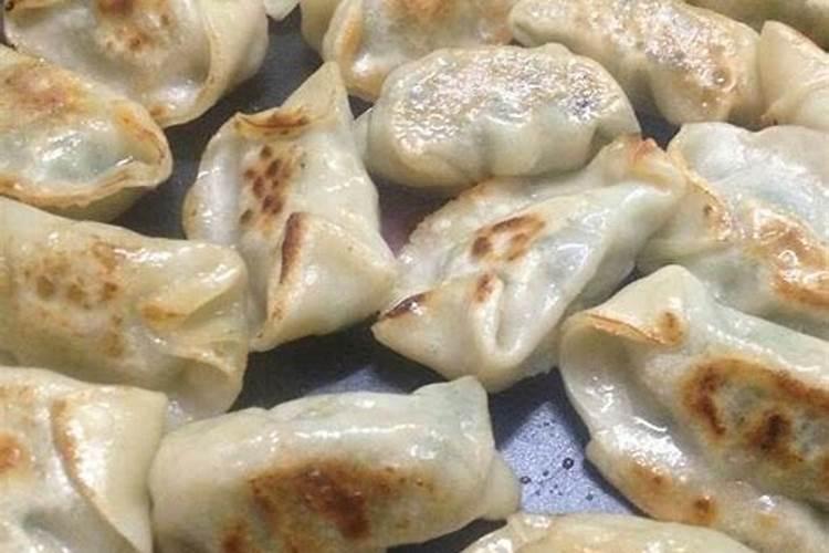 清明包饺子的句子