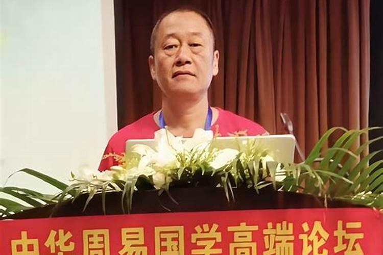 ...风水先生为何好多都很穷,不让自己先发财💰,如果是真的,真能百度...