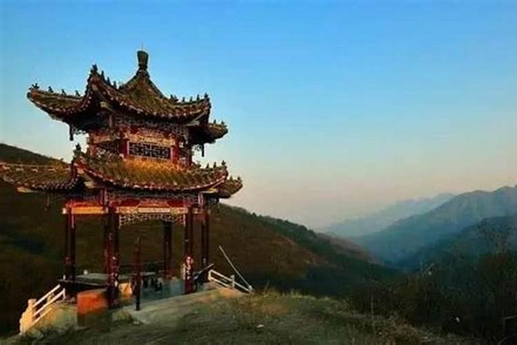 羌族人有啥信仰？羌族神秘的白石崇拜